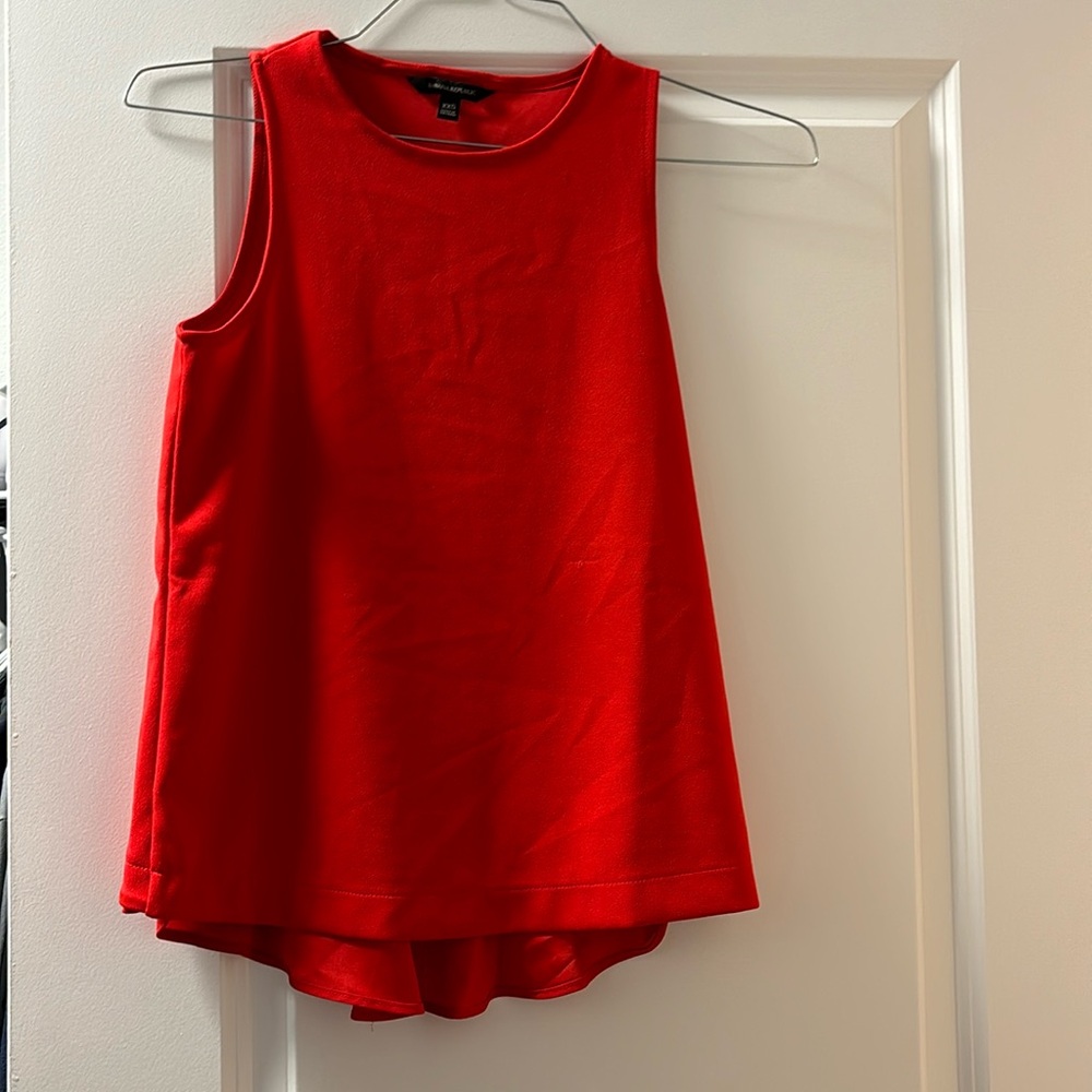 Banana Republic Sleeveless Red blouse Size XXS